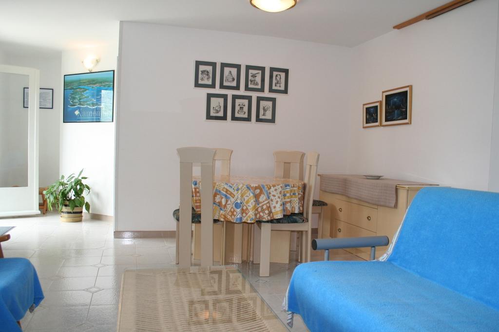 Apartments Lada 1217 Premantura Bagian luar foto
